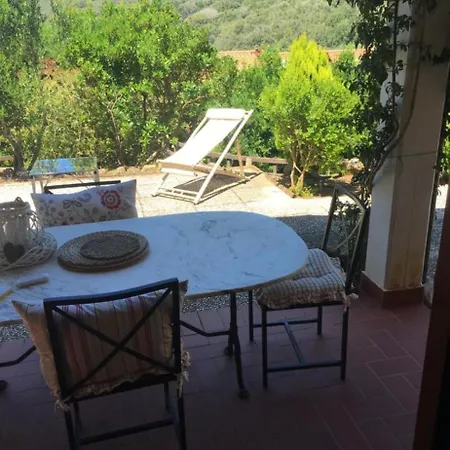 Ferienhaus Villino Il Limone Nisporto